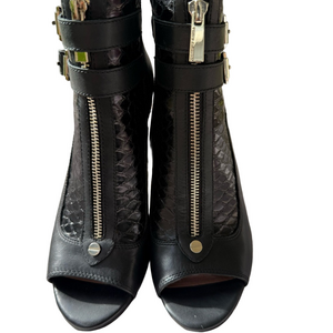 Vince Camuto VC-Kammie Black Shinny SNK/Soft Calf Heels “Size 8M” NIB